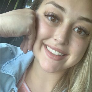 Meet your Posher, Brenna